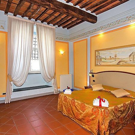 Dimora Dei Guelfi Luxury Rooms ルッカ エクステリア 写真