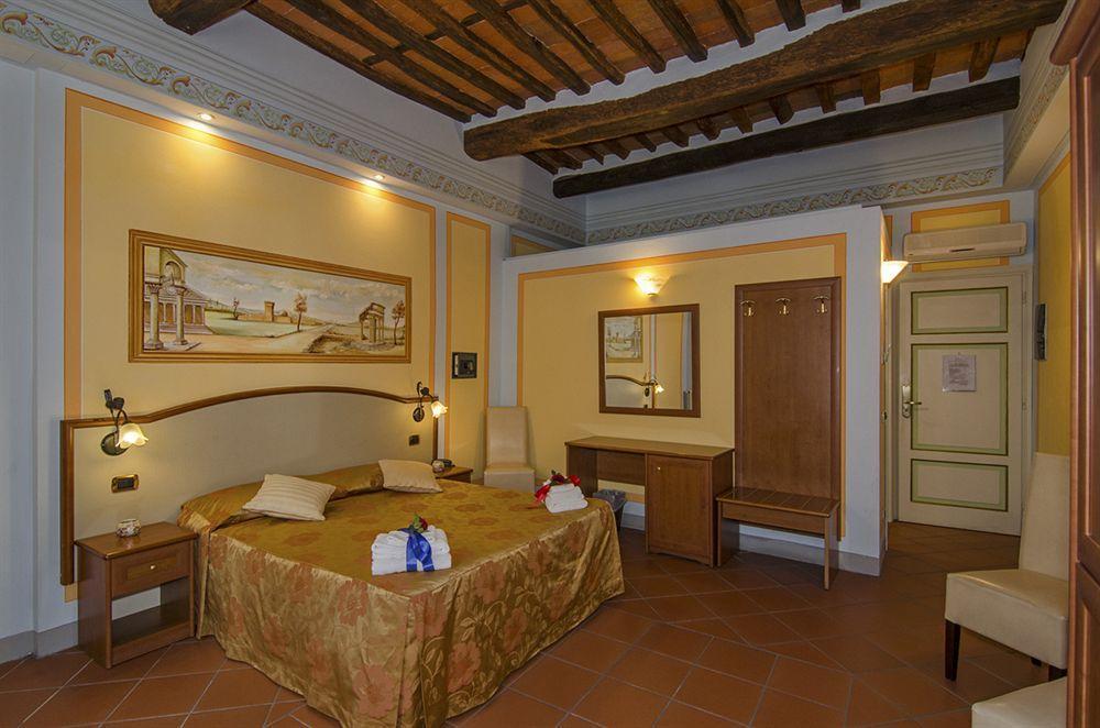 Dimora Dei Guelfi Luxury Rooms ルッカ エクステリア 写真