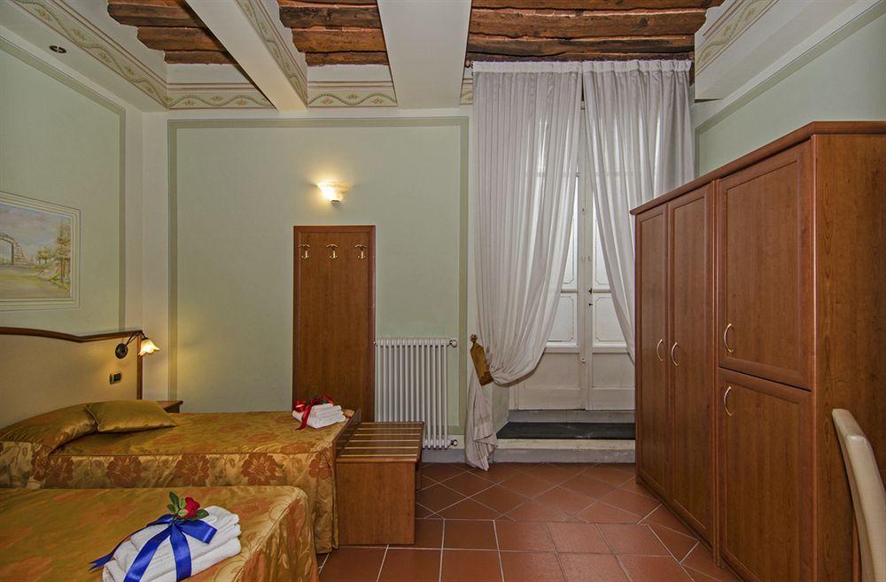 Dimora Dei Guelfi Luxury Rooms ルッカ エクステリア 写真