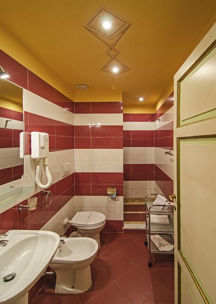 Dimora Dei Guelfi Luxury Rooms ルッカ エクステリア 写真