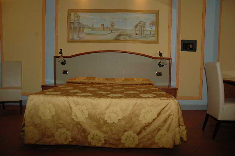 Dimora Dei Guelfi Luxury Rooms ルッカ エクステリア 写真