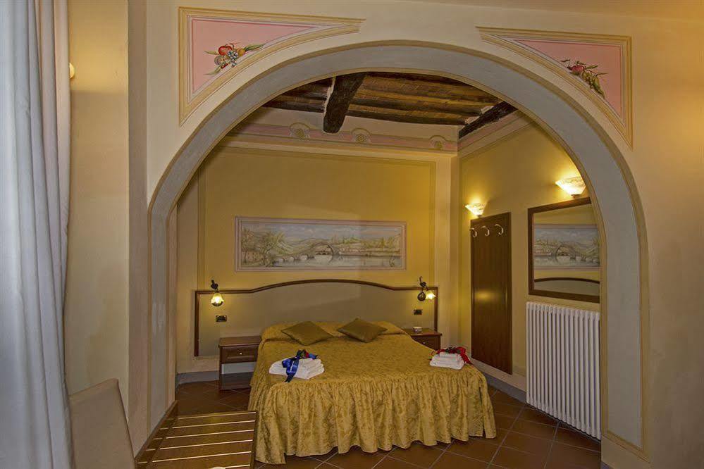 Dimora Dei Guelfi Luxury Rooms ルッカ エクステリア 写真