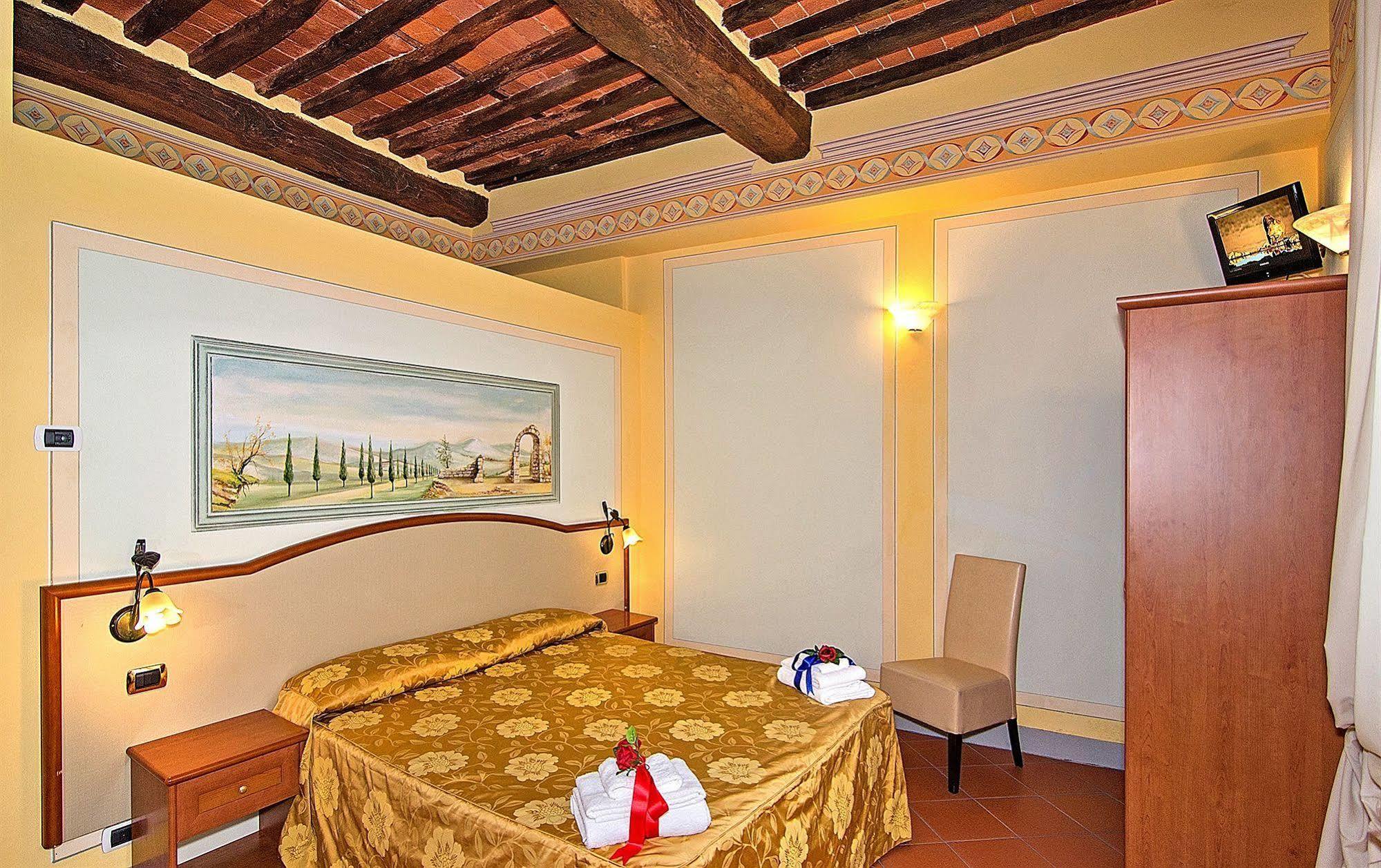Dimora Dei Guelfi Luxury Rooms ルッカ エクステリア 写真