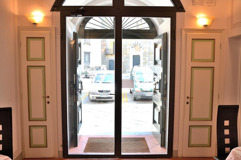 Dimora Dei Guelfi Luxury Rooms ルッカ エクステリア 写真