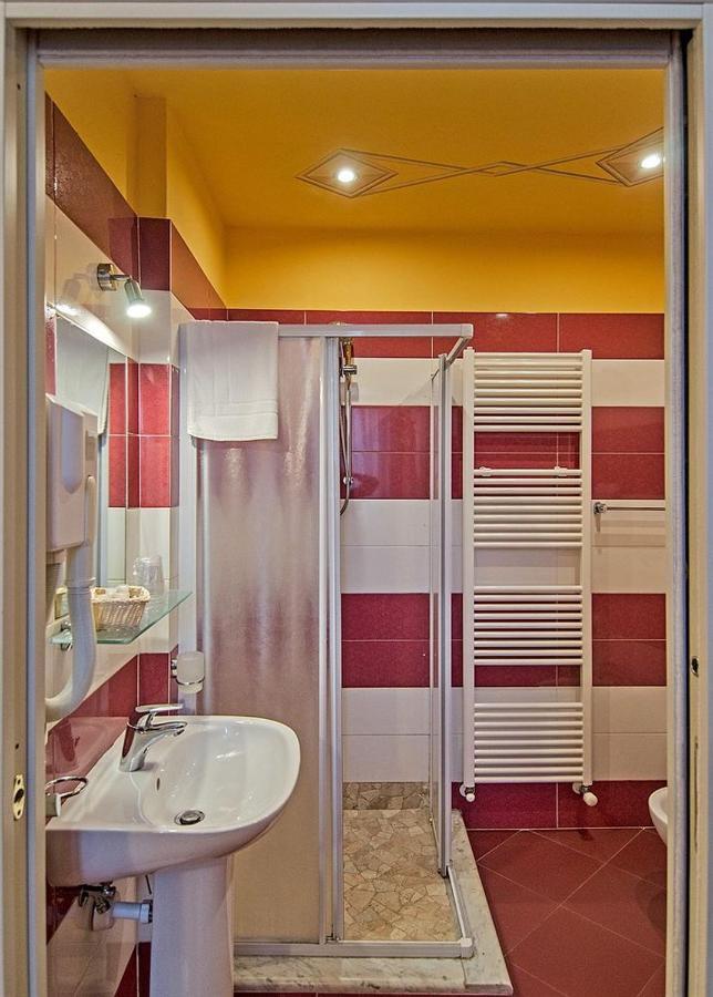 Dimora Dei Guelfi Luxury Rooms ルッカ エクステリア 写真